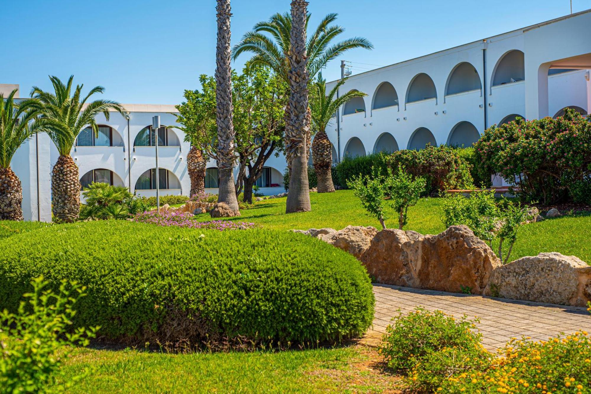 Pietrablu Resort & Spa - Cdshotels Polignano a Mare Exterior foto
